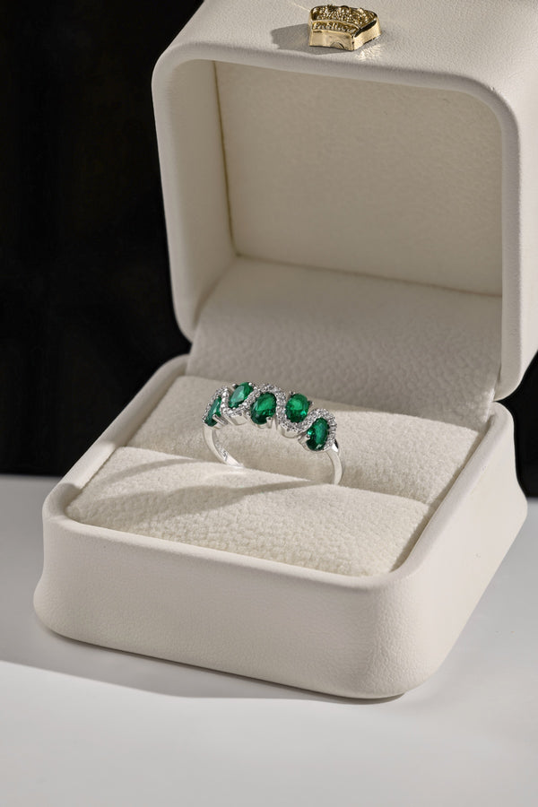 The Bella Ring
