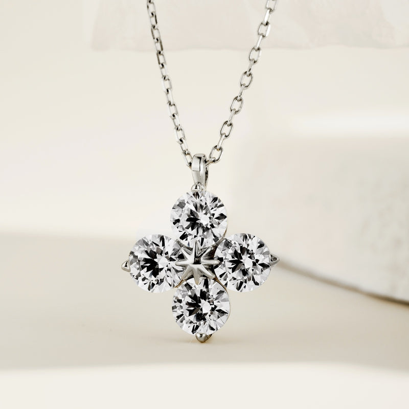 The Luxea Love Necklace
