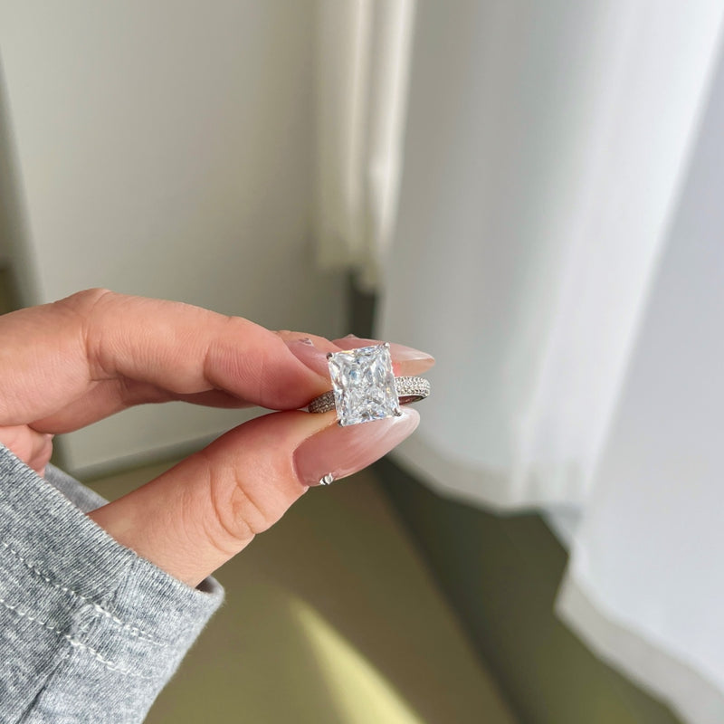 The Isabella Ring