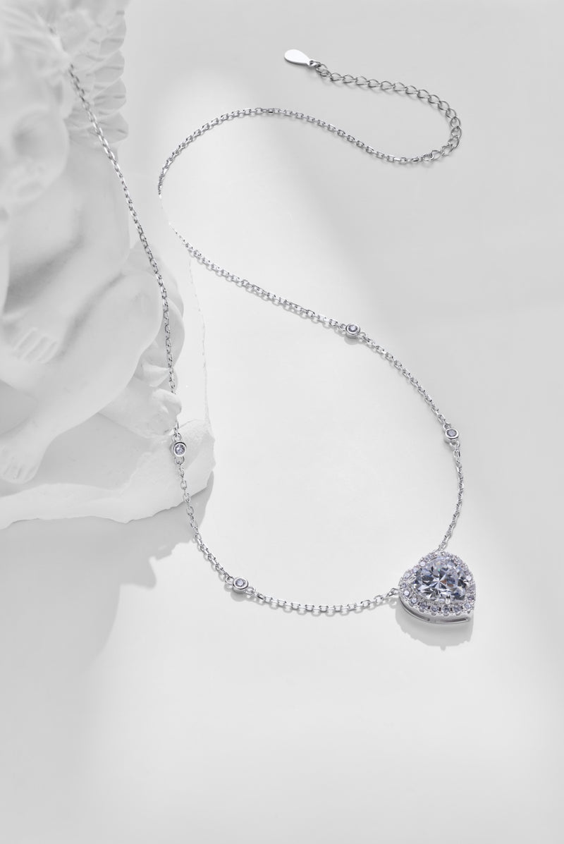 The Amara Necklace